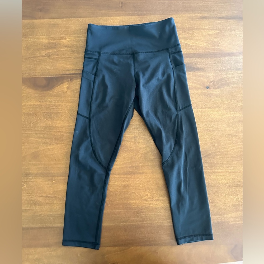 Zyia Light n Tight cropped leggings